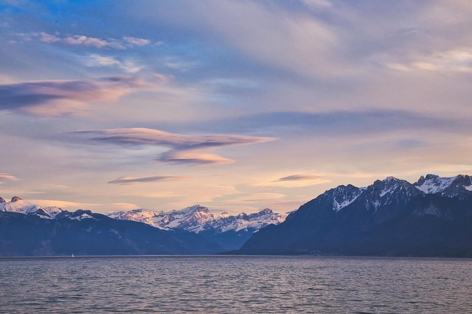 Cote Lac Hostel Evian ภายนอก รูปภาพ