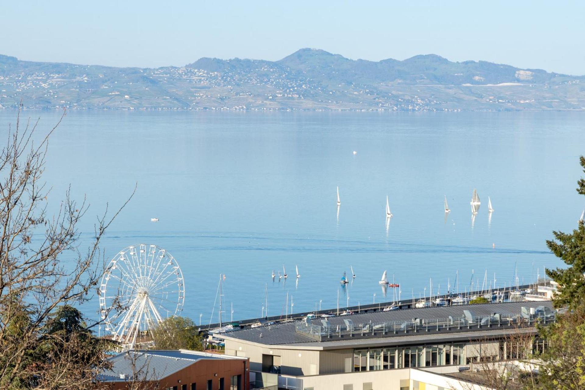 Cote Lac Hostel Evian ภายนอก รูปภาพ